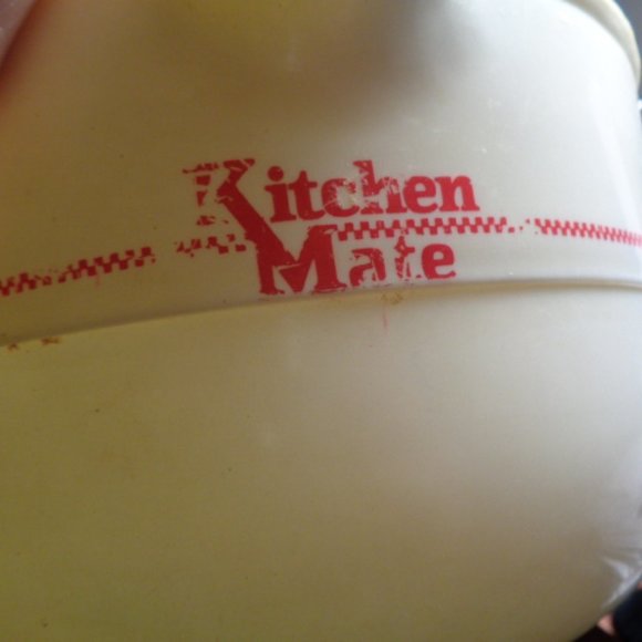 Vintage Kitchen Mate Mixing Bowl Set, 3 Pieces - Picture 3 of 5